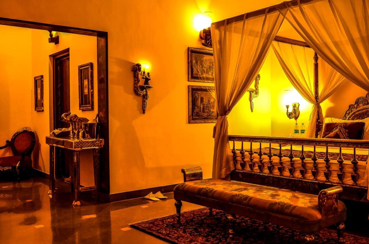 The Royal Retreat Resort & Spa Udajpur Zewnętrze zdjęcie