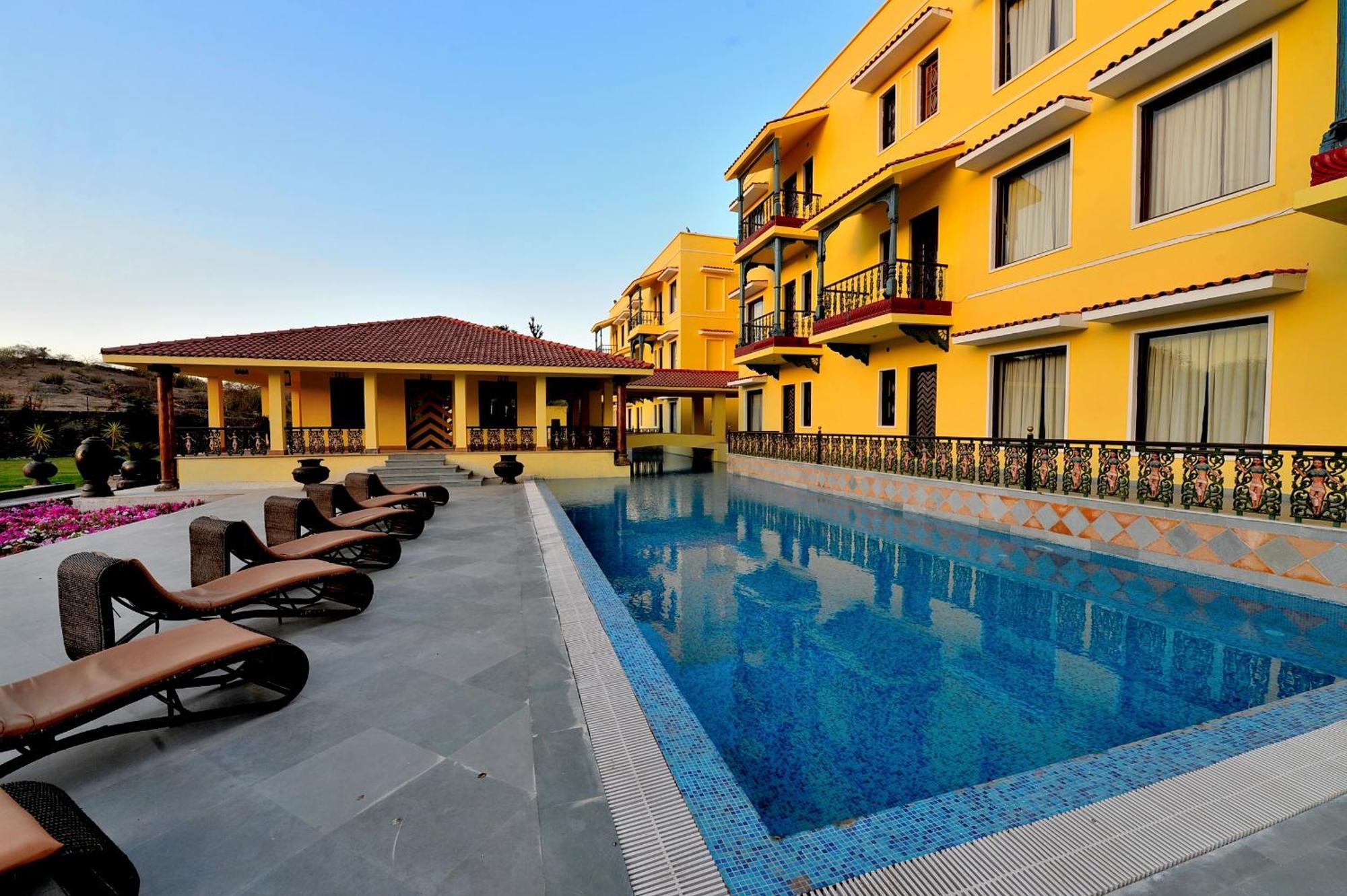 The Royal Retreat Resort & Spa Udajpur Zewnętrze zdjęcie