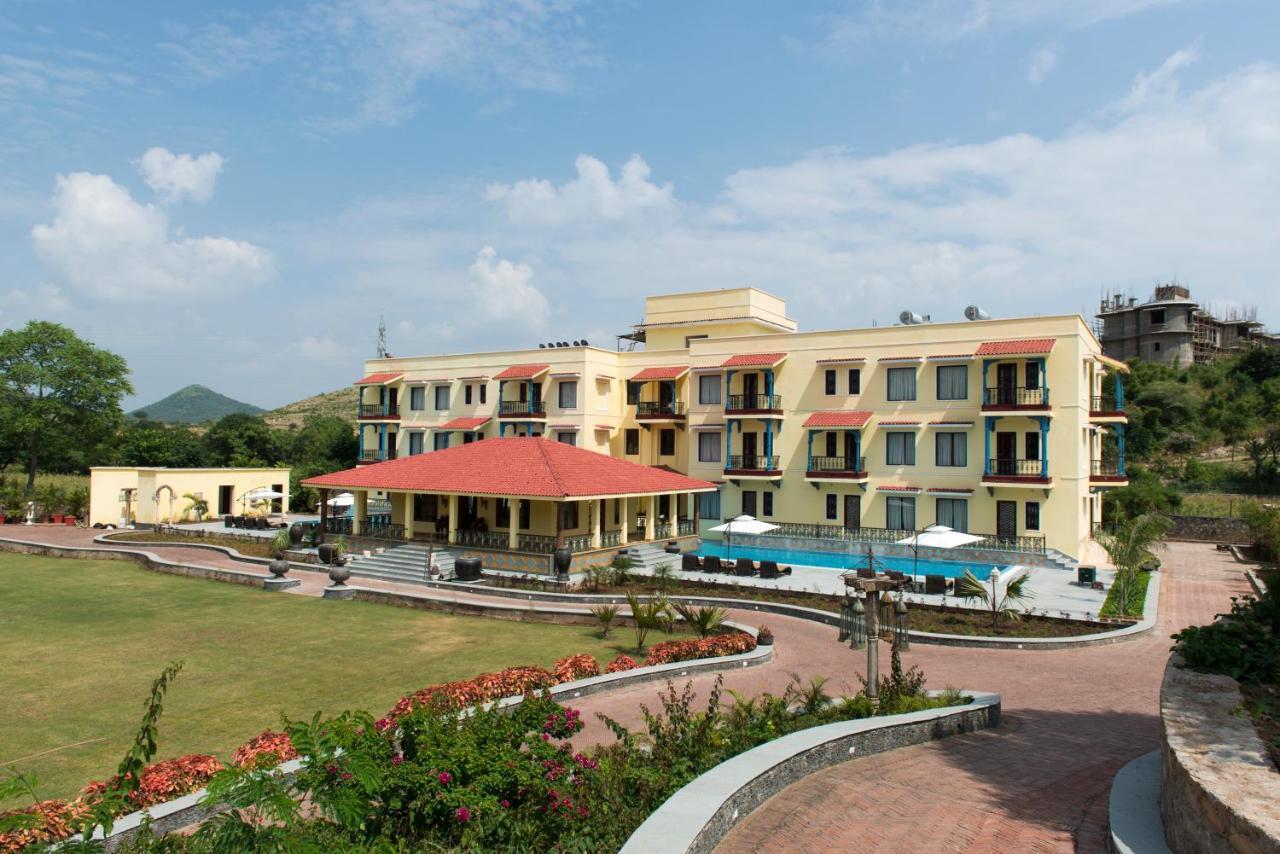 The Royal Retreat Resort & Spa Udajpur Zewnętrze zdjęcie
