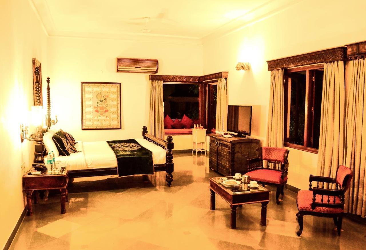 The Royal Retreat Resort & Spa Udajpur Zewnętrze zdjęcie